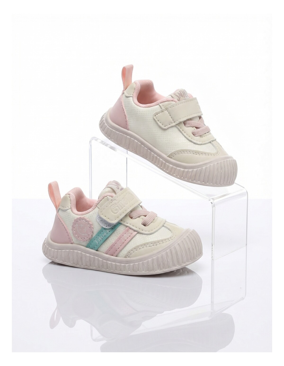 Adidasi baby confort Snile girl
