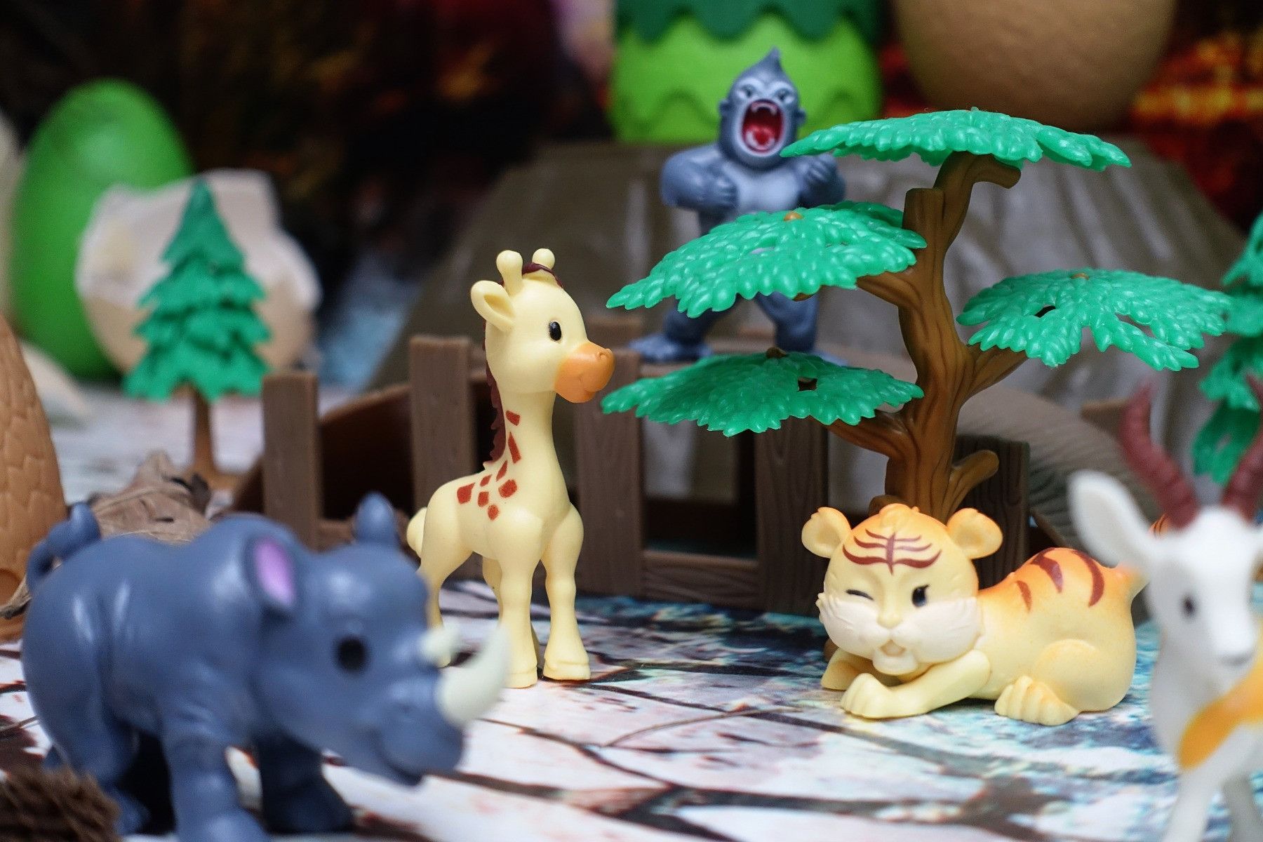 Animale salbatice in ou surpriza Dragon I Safari Animals - poza 5