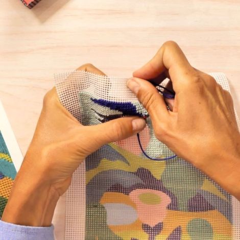 Atelier creativ 65 pentru adulti Goblen si broderie, Djeco - poza 5