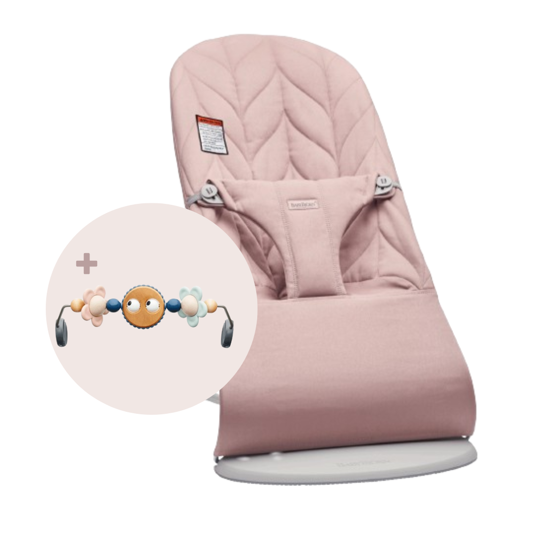 Babybjorn - Balansoar din tesatura matlasata cu aspect delicat de petala Bliss Dusty Pink, cu bara de jucarii inclusa