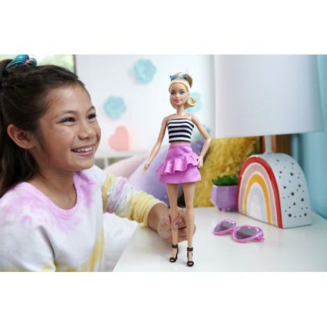 Barbie Papusa Barbie Fashionista Blonda Cu Parul Prin In Coada Si Fusta Roz - poza 3