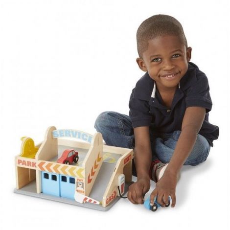 Benzinarie cu garaj Melissa and Doug - poza 3