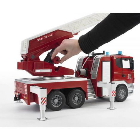 BRUDER - CAMION DE POMPIERI SCANIA R-SERIES CU SCARA, POMPA DE APA SI SIRENA - poza 2