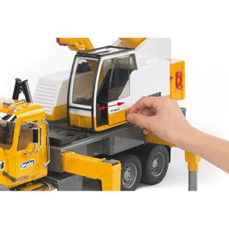 BRUDER - CAMION MACK GRANITE LIEBHERR CU MACARA - poza 4