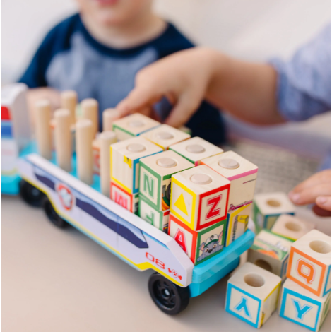 Camion cu remorca, 28 cuburi din lemn cu litere si 3 figurine Paw Patrol, Patrula Catelusilor - poza 5