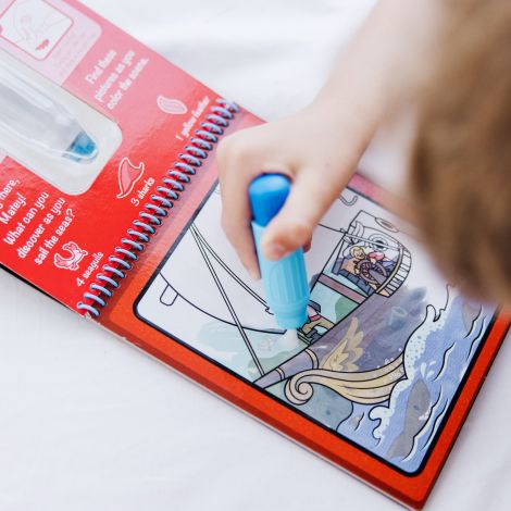 Carnet de colorat apa magica Aventuri Melissa and Doug - poza 4