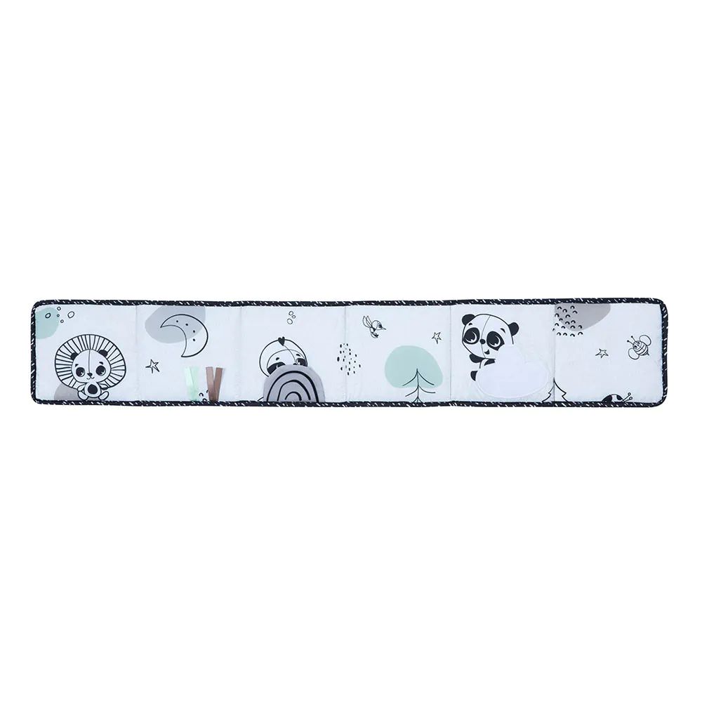 Carte cu diferite texturi fata verso pentru bebelusi Tiny Love Brokerage Black White Decor - poza 3