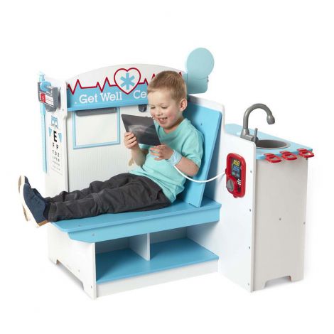 Centru de joaca din lemn La Doctor - Melissa & Doug - poza 2