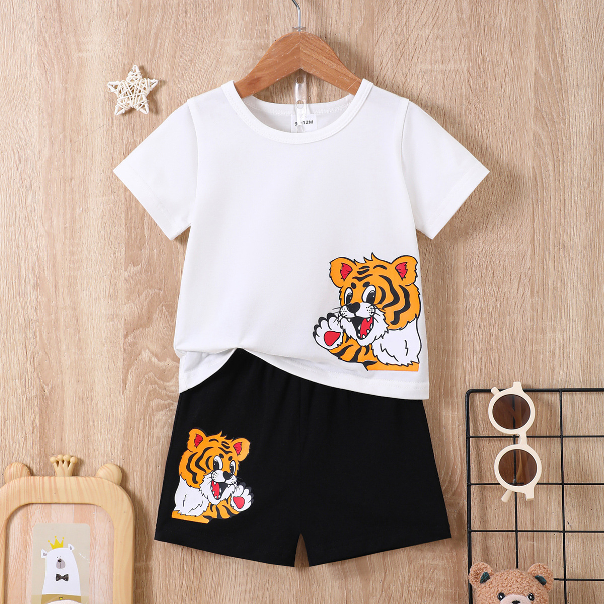 Compleu Alb Negru Baieti Tiger - 3-6 luni
