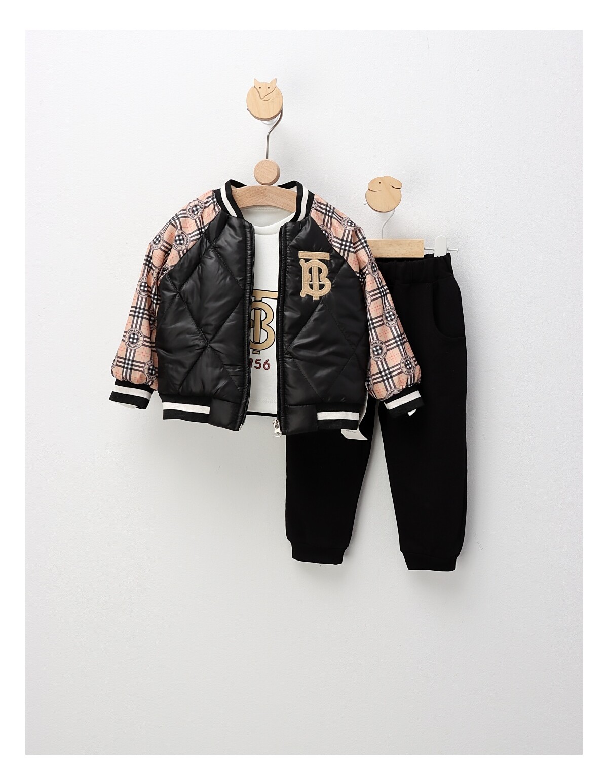 Compleu Burberry England, cu negru