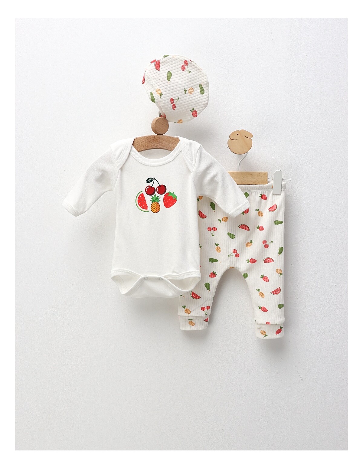 Costumas 3 piese Fruit Fruit, cu rosu