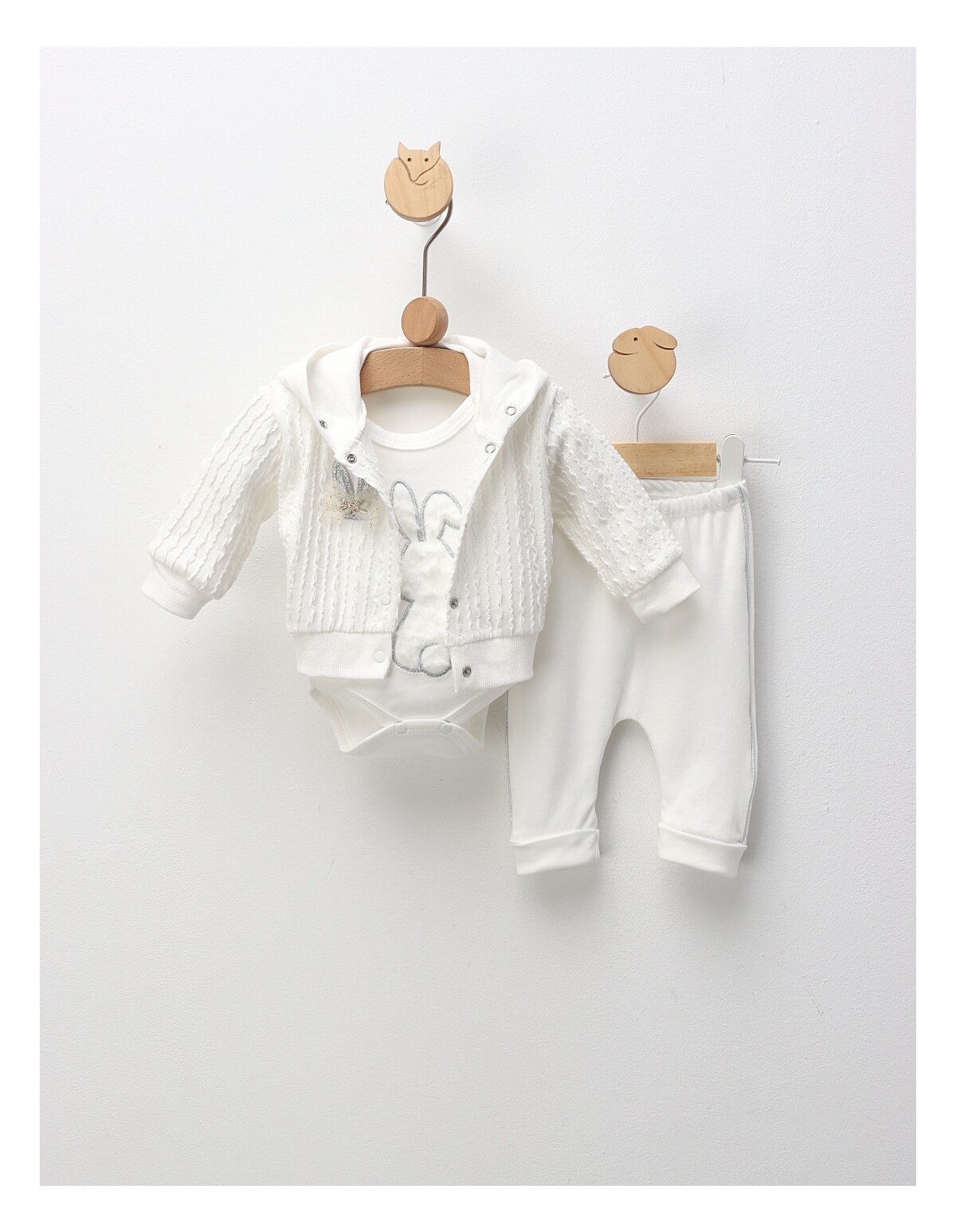 Costumas Bubu Rabbit, cu alb