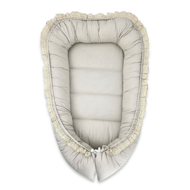 Cosulet bebelus, MimiNu, Premium, Pentru dormit, Baby Nest 55 x 75 cm, Cu Volanase si dantela, Husa 100% bumbac, Din bumbac certificat Oeko Tex Standard 100, Grey