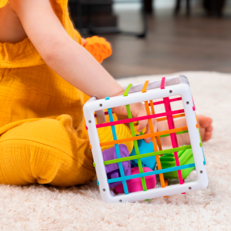 Cutie senzoriala si sortator de forme pentru bebelusi, Fat Brain Toys InnyBin - poza 5