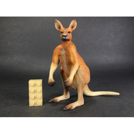 Figurina pictata manual Cangur Rosu mascul - poza 2
