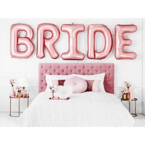 Insigna brides babes 3,5x3 cm - poza 4