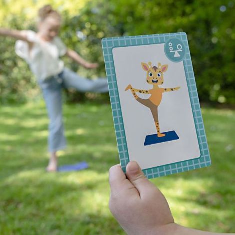 Joc de petrecere - Yoga cu animale - poza 4