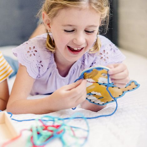 Joc din lemn cu sireturi Animale de companie Melissa and Doug 3782 - poza 4