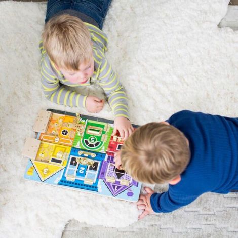 Joc Educativ Din Lemn Cu Incuietori - Incuie Si Descuie, 3 Ani, Melissa&Doug 3785 - poza 2