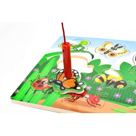 Joc magnetic Prinde insectele, 3 ani+, 10 piese, din lemn - Melissa & Doug - poza 4