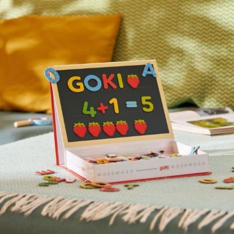 Joc magnetic scolar cu litere si cifre, 122 piese, in cutie din lemn GOKI 58420 - poza 2