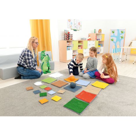 Joc senzorial cu mingi textile Pea mare - poza 3