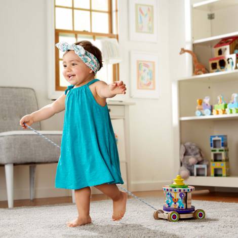 Jucarie de tras carusel Melissa and Doug - poza 3