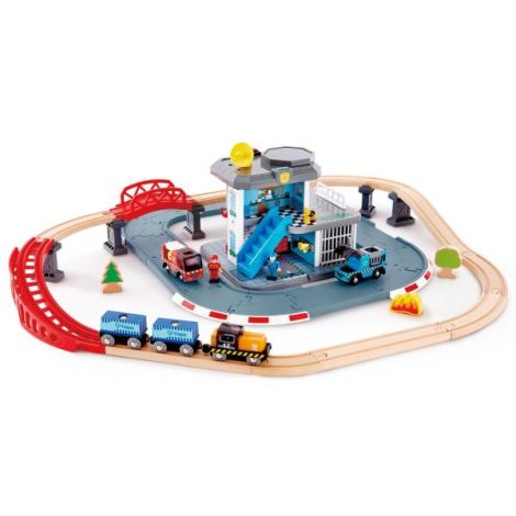 Jucarie din lemn - Set tren si servicii de urgenta (55 piese) - poza 1
