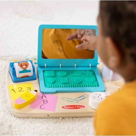 Laptop din lemn de jucarie pentru toddleri - poza 3