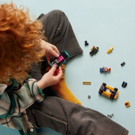 Lego City Carturi Si Piloti De Curse 60400 - poza 4