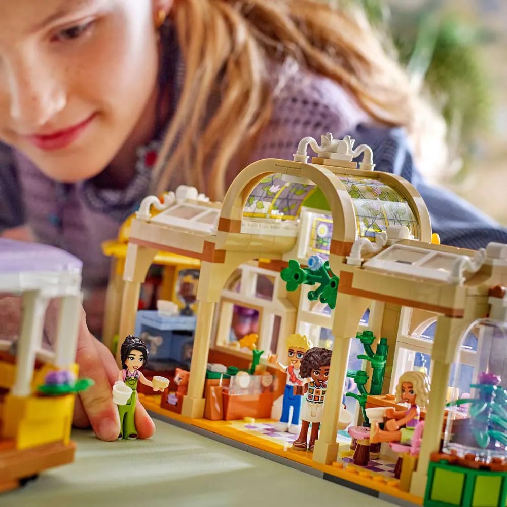 Lego Friends Cafenea cu multe plante si florarie 42671 - poza 5