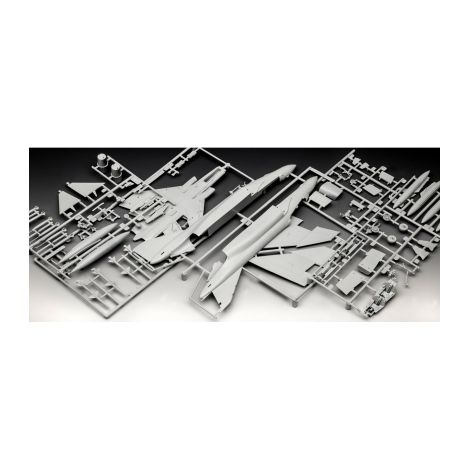Macheta Avion F-4J Phantom II 1:72 Revell - poza 4