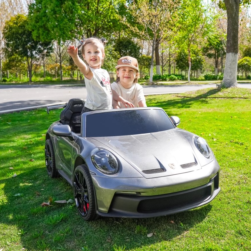 Masina electrica pentru copii cu 2 locuri, Porsche 911 GT3 XXL 24V 640W-brushless, ecran LCD, covorașe si husa cu logo, echipare Lux (P911-mp4) Gri Metalizat - Autokids.ro - poza 2