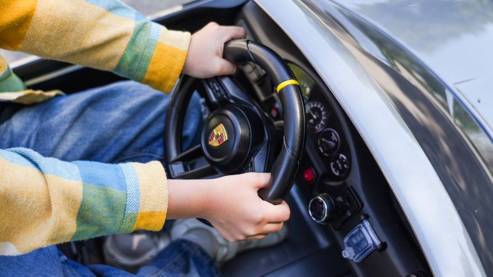 Masinuta electrica copii Porsche LUX MP4 GT3 911 Alb 24V, roti EVA, 2 locuri, scaun piele, telecomanda parentala - Autokids.ro - poza 5