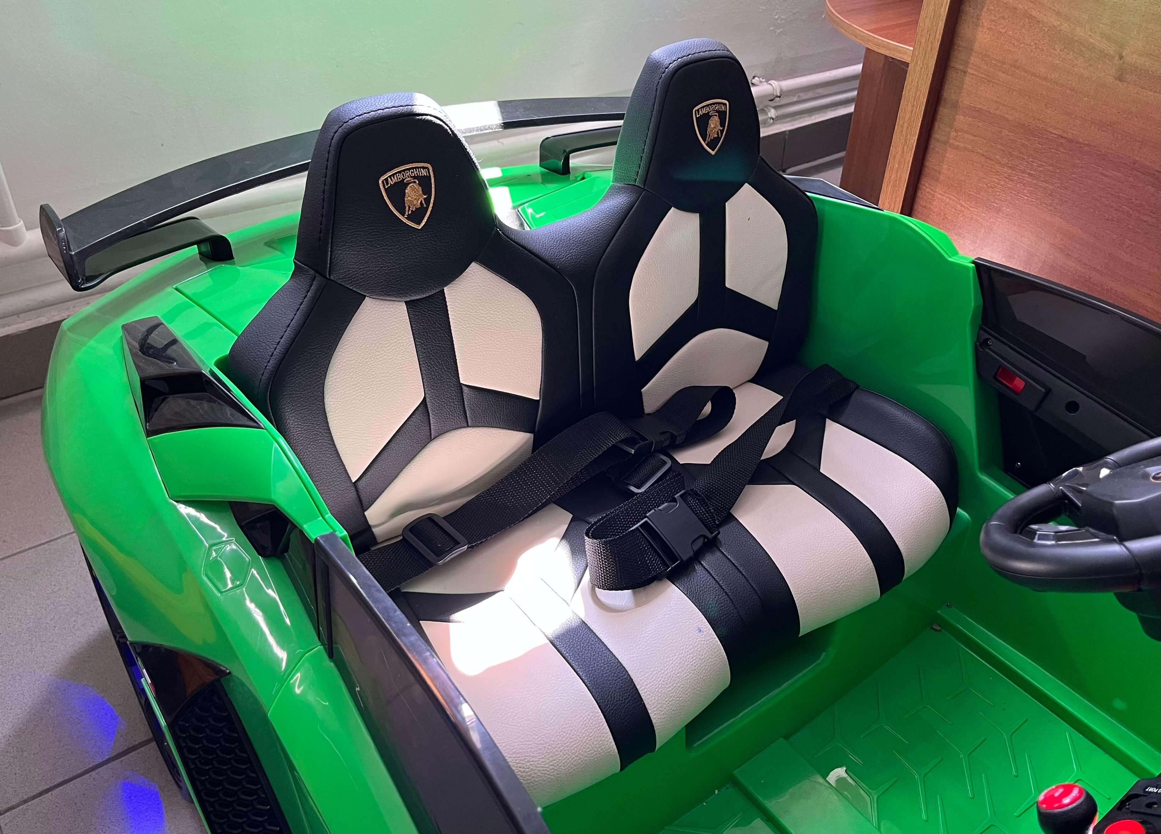 Masinuta electrica drift Lamborghini Aventador 24V 500W Drift cu 2 locuri viteza max 13km/h (2028-drift) Verde - Autokids.ro - poza 5