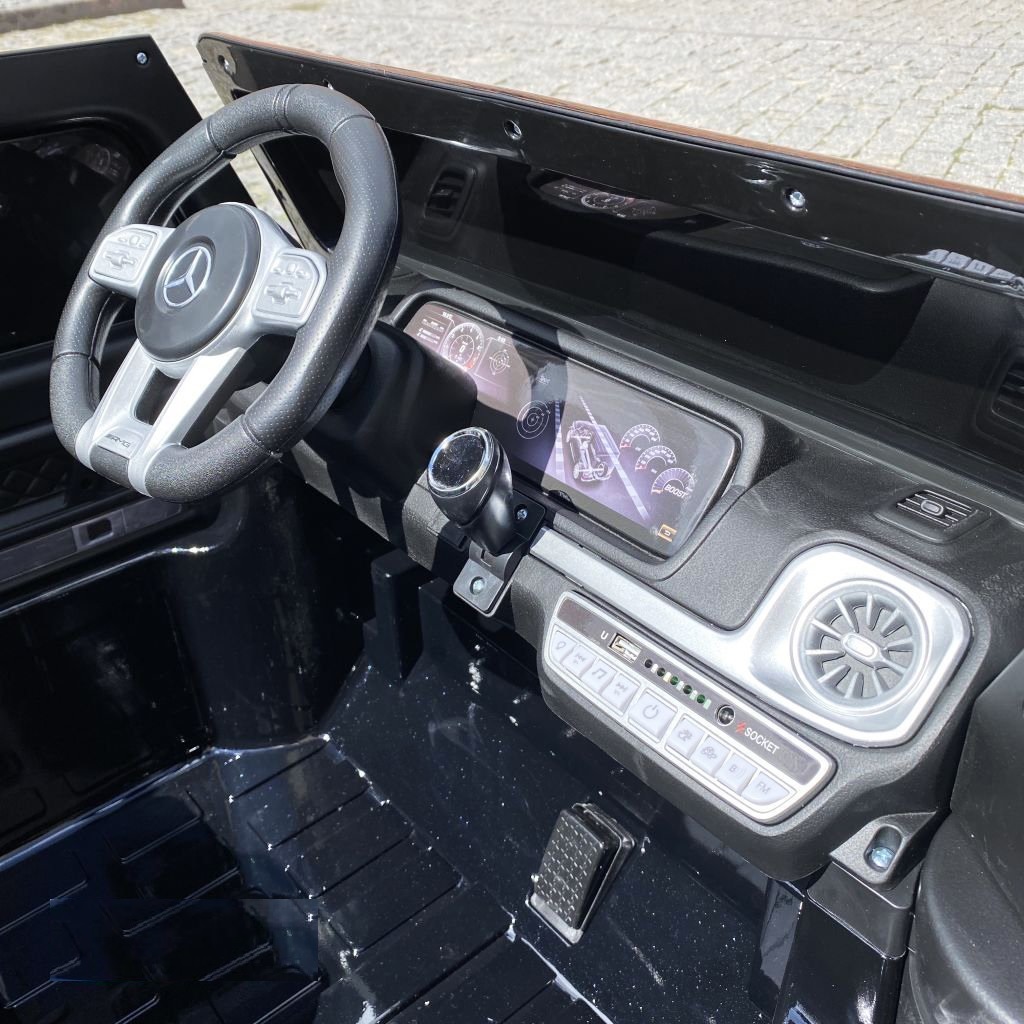 Masinuta electrica pentru copii cu 2 locuri, Mercedes AMG G63 NOU XXL 24V 200W 4x4 (s307) Negru metalizat - Autokids.ro - poza 3