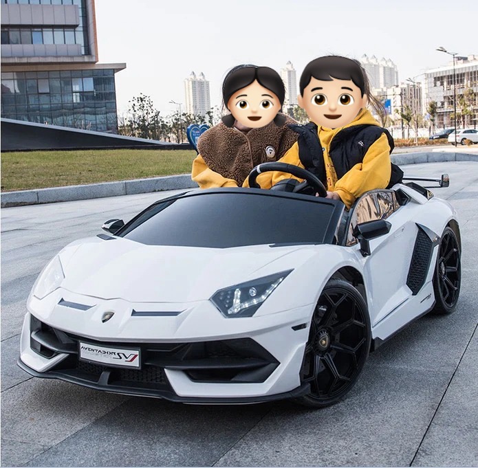 Masinuta electrica pentru copii Lamborghini Aventador SVJ Roadster 24V 500W Drift cu 2 locuri viteza maxima 13km/h (2028-drift) Alb - Autokids.ro - poza 2