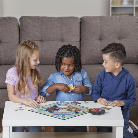 Monopoly Junior Banca Electronica Limba Romana - poza 3