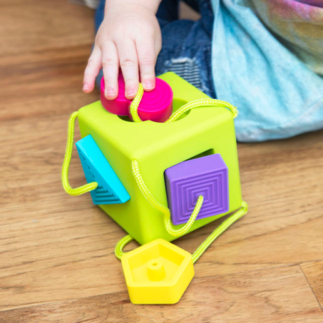 OombeeCube , Cub senzorial educativ cu forme din silicon - poza 3