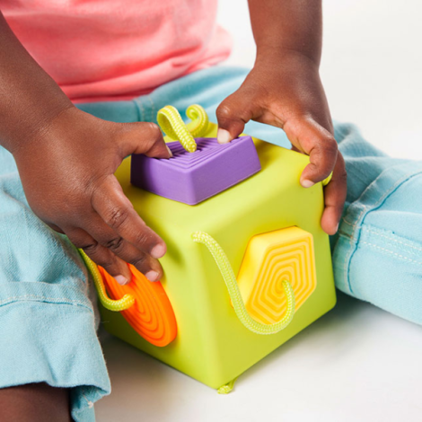 OombeeCube , Cub senzorial educativ cu forme din silicon - poza 5
