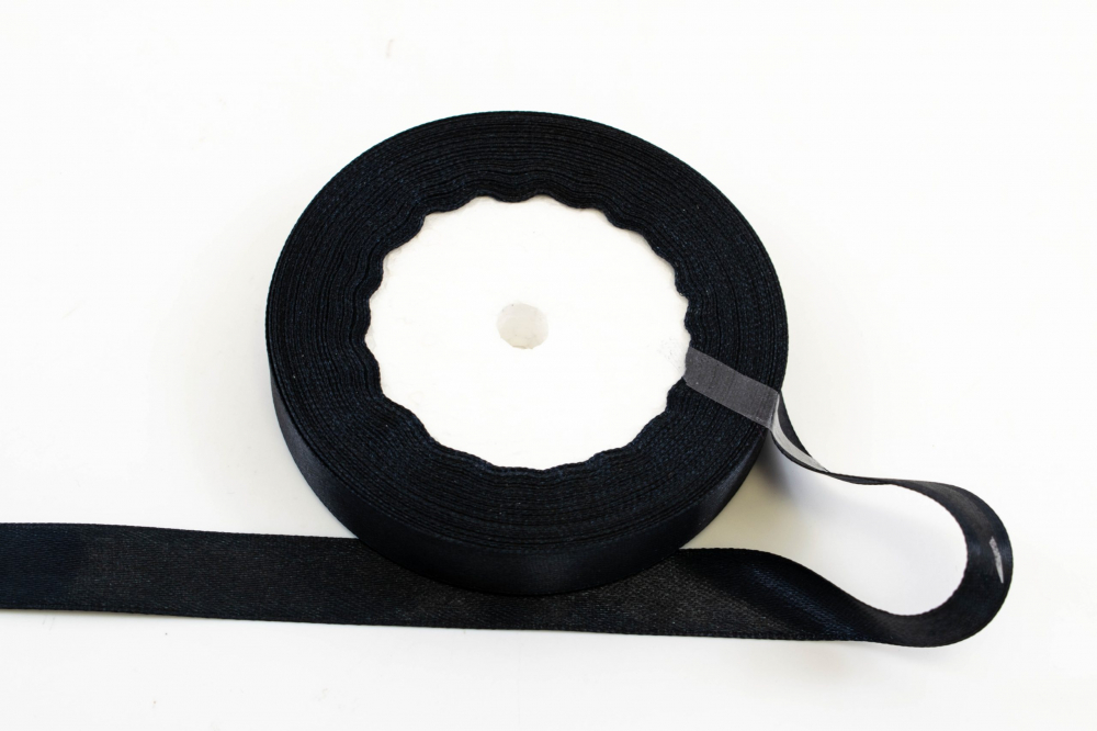 Panglica din satin pentru decorare,negru, 22.5m x 1.5 cm