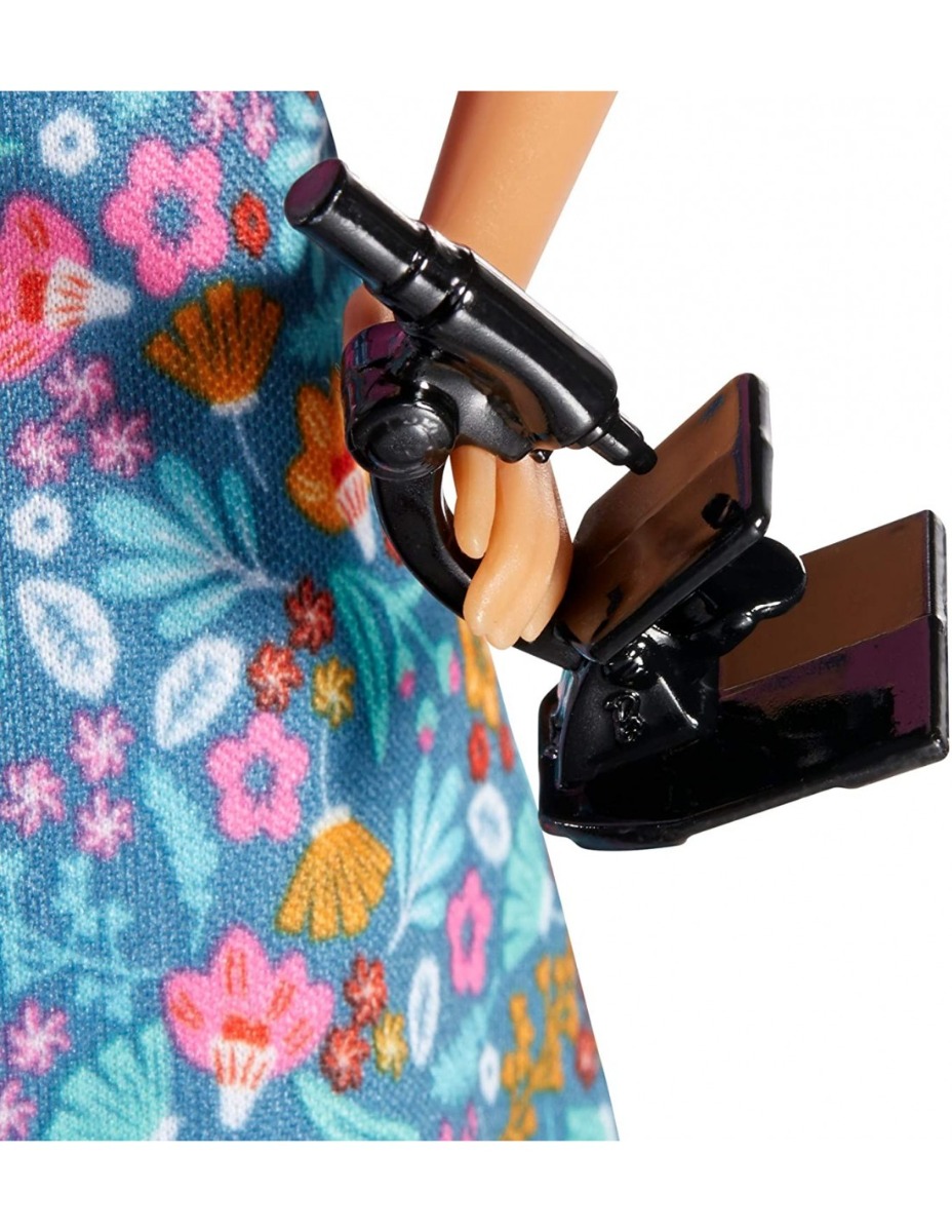 Papusa Barbie Careers Profesoara - poza 3