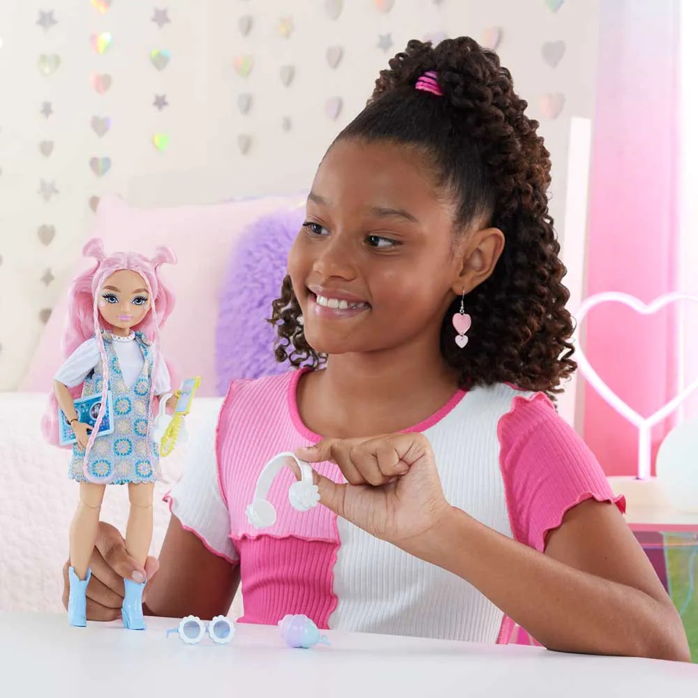 Papusa Barbie Dream Besties Daisy - poza 4