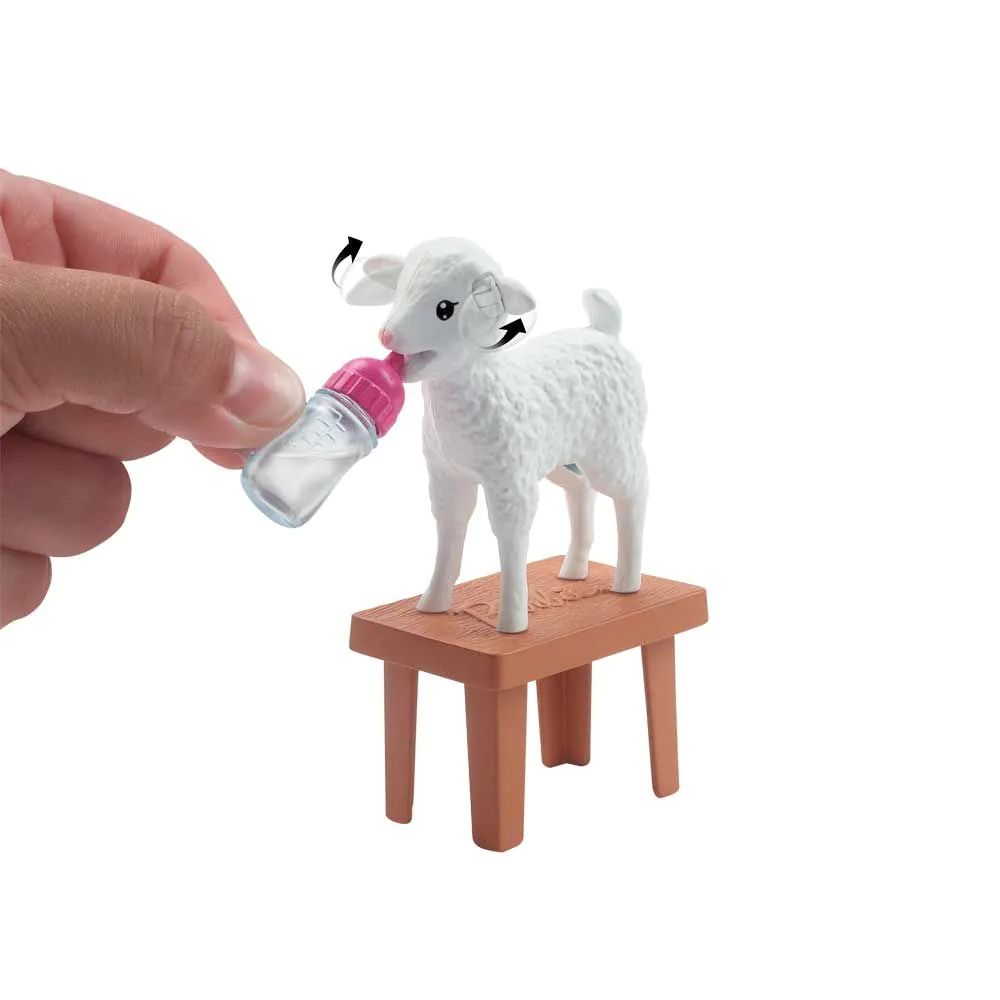 Papusa cu accesorii Barbie Careers Veterinar la Ferma - poza 4