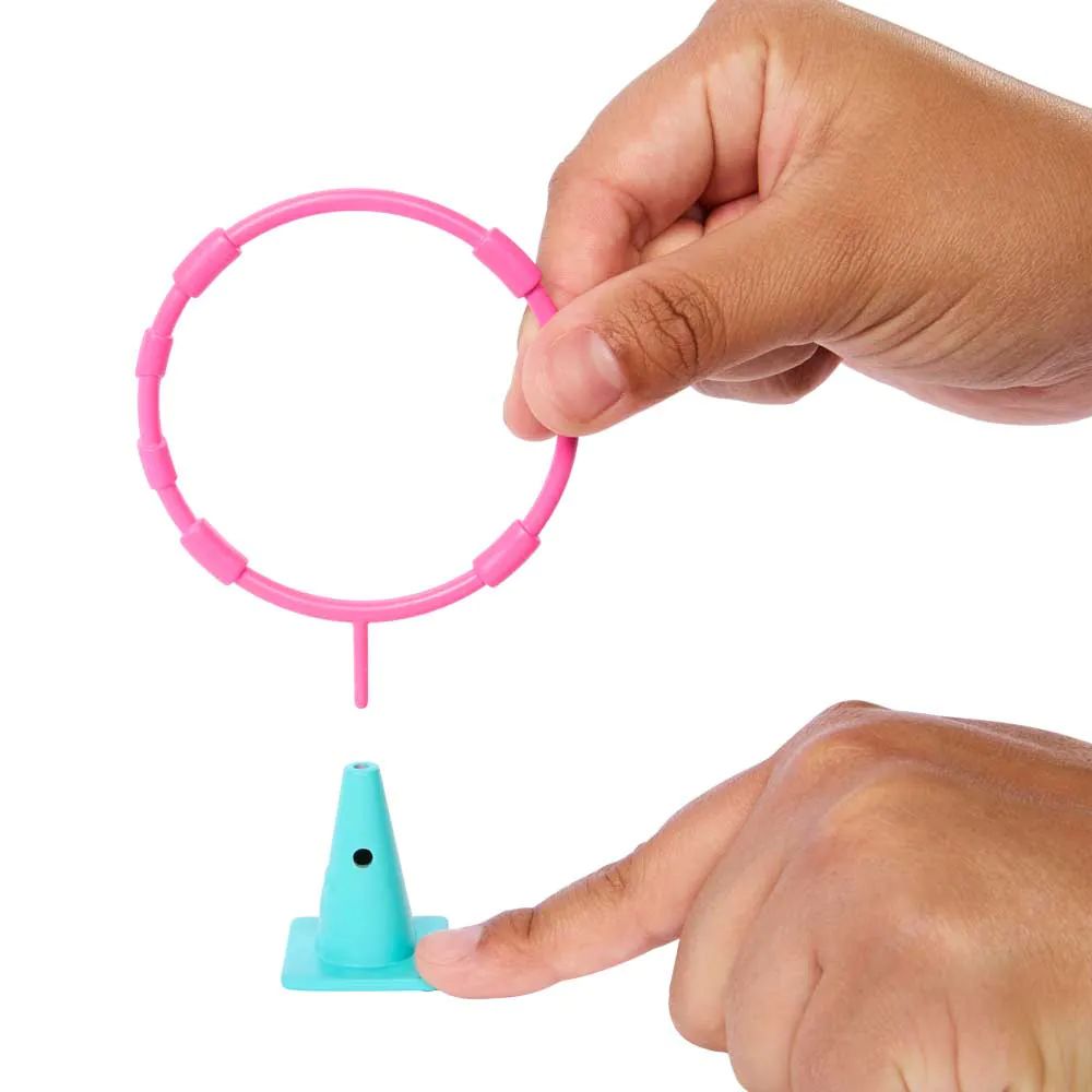 Papusa cu accesorii si animalut Barbie Stacie To The Rescue - poza 4