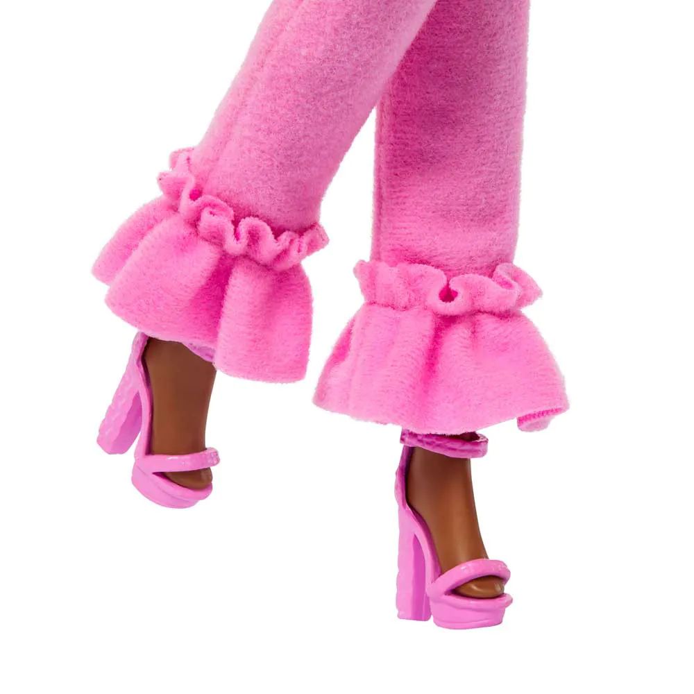 Papusa cu costum roz Barbie Deluxe Fashionista - poza 3