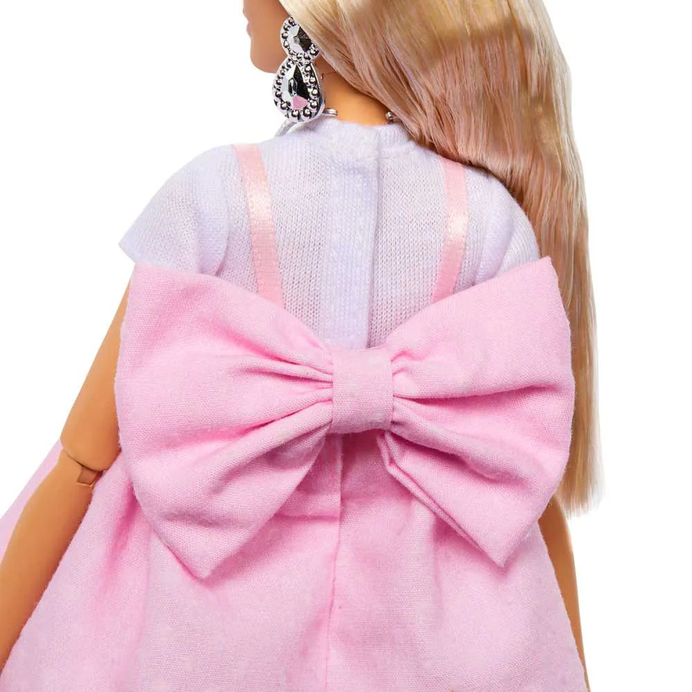 Papusa cu rochie roz Barbie Deluxe Fashionista - poza 4