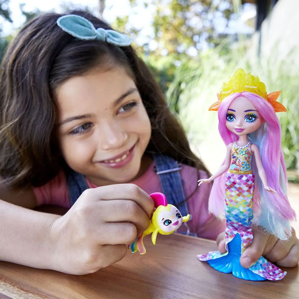 Papusa Enchantimals Royal cu animalut Radia Rainbow Fish si Flo - poza 5