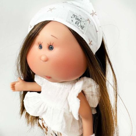 Papusa Nines D'Onil, Mia, cu parul saten drept, cu catel, cu articulatii, cu miros de vanilie, 30 cm - poza 3