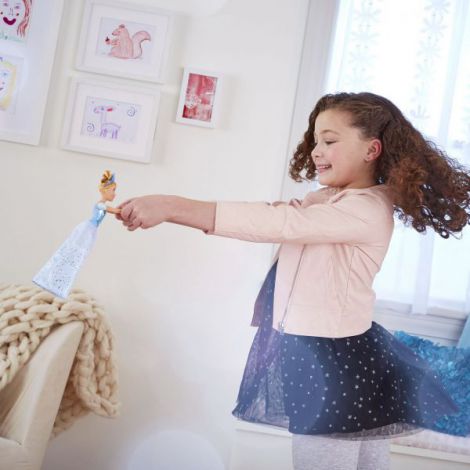 Papusa Printesa Stralucitoare Cinderella - poza 3